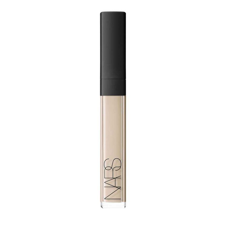 2593151008detailImage01-1.jpg Radiant Creamy Concealer - Chantilly - Image 1
